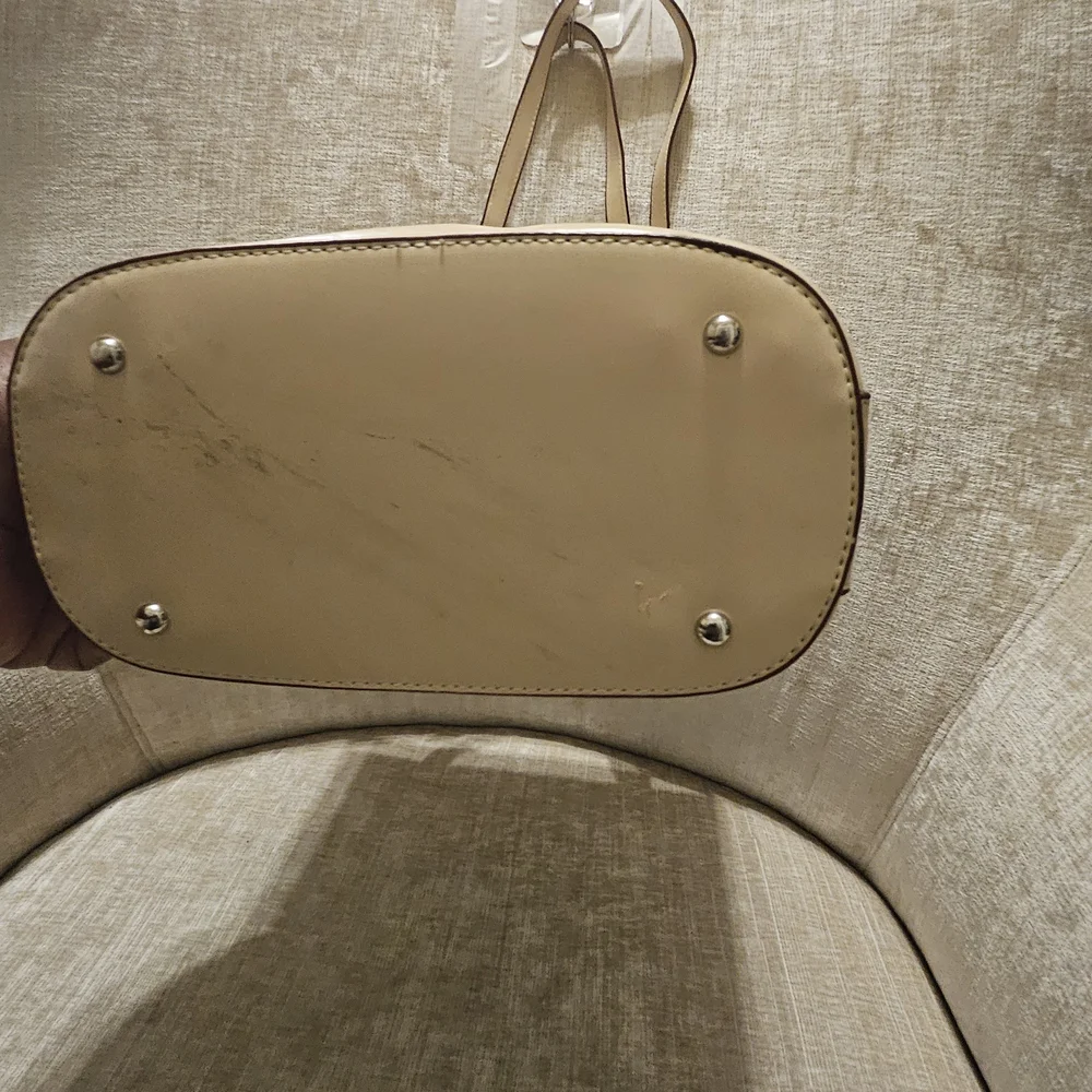 Classic Check Beige Tote Bag - Picture 6 of 6